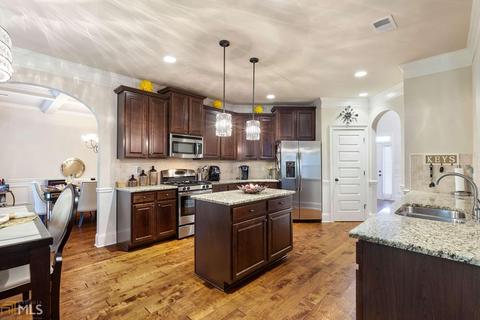 195 Riverstone Dr, Covington, GA 30014 photo 11