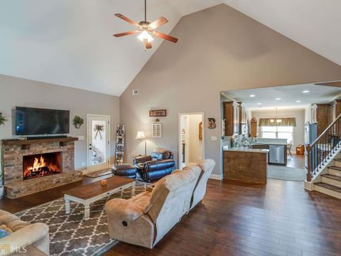 42 Windsor Ct, Williamson, GA 30292 photo 9