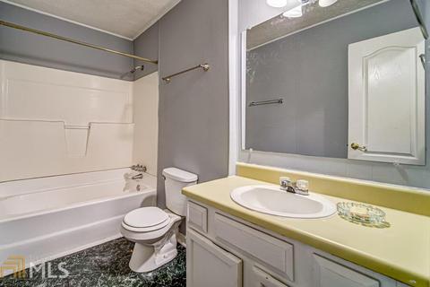 6772 Doublegate Ln, Rex, GA 30273 photo 17