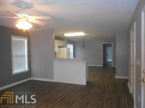 131 Easy St, Dublin, GA 31021 photo 2