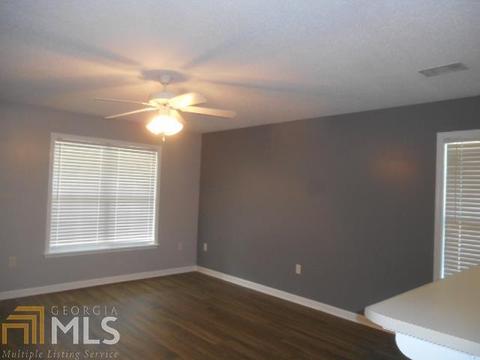 131 Easy St, Dublin, GA 31021 photo 4
