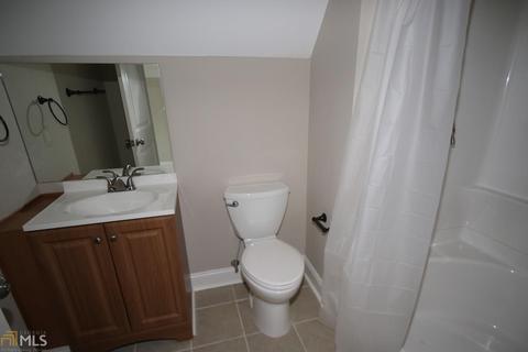 303 Phipps Dr, Lagrange, GA 30241 photo 17