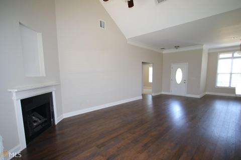303 Phipps Dr, Lagrange, GA 30241 photo 5