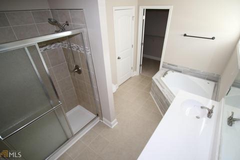 303 Phipps Dr, Lagrange, GA 30241 photo 9