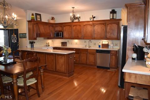 231 E Lane Cir, Lagrange, GA 30240 photo 4