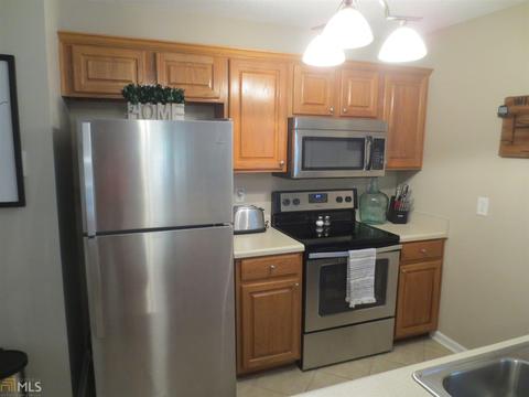 3 Pine Shadow Ct, Centerville, GA 31028 photo 2