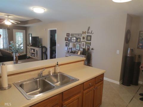 3 Pine Shadow Ct, Centerville, GA 31028 photo 4