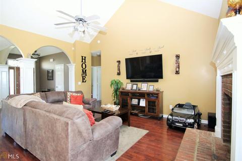 105 Dovecot Dr, Warner Robins, GA 31088 photo 9