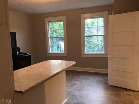 422 E St, Thomaston, GA 30286 photo 4