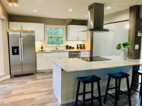 5003 Springtree Ct, Lithonia, GA 30038 photo 2