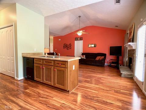 137 Edgemont Ct, Lagrange, GA 30241 photo 4