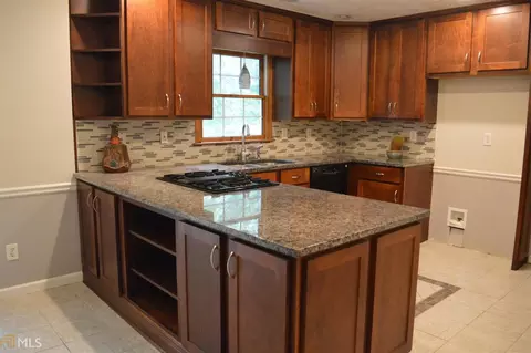 259 Heaton Rd, Covington, GA 30016 photo 4