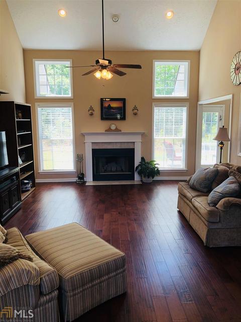 110 Richmond Dr, Lagrange, GA 30240 photo 7