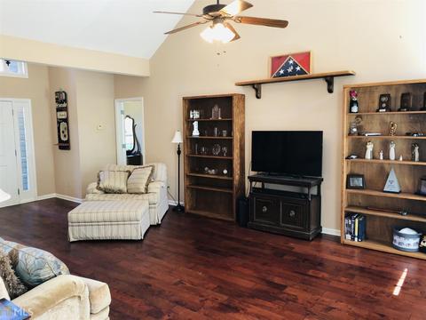 110 Richmond Dr, Lagrange, GA 30240 photo 9