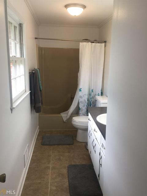 271 Williamson Dr, Williamson, GA 30292 photo 2