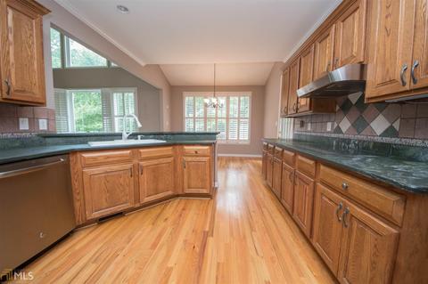 110 Bennington Pass, Tyrone, GA 30290 photo 22