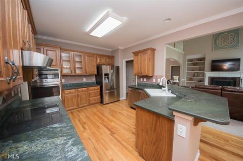 110 Bennington Pass, Tyrone, GA 30290 photo 16