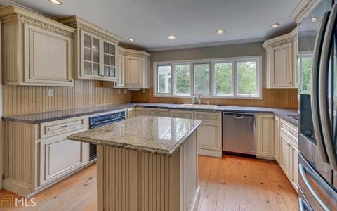 194 E Doyle St, Toccoa, GA 30577 photo 12