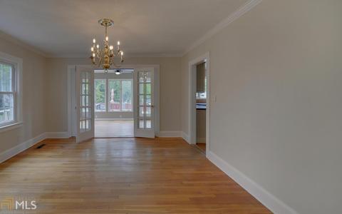 194 E Doyle St, Toccoa, GA 30577 photo 7