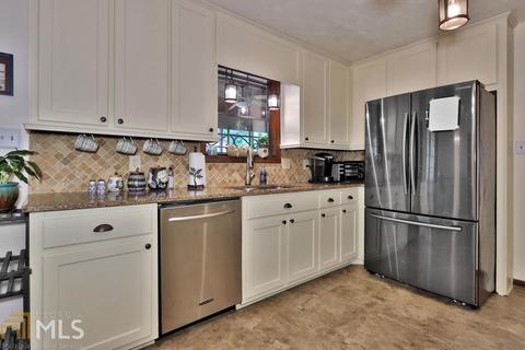 1184 Pinehurst Trl, Grayson, GA 30017 photo 9
