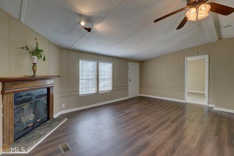273 Aldora St, Barnesville, GA 30204 photo 5
