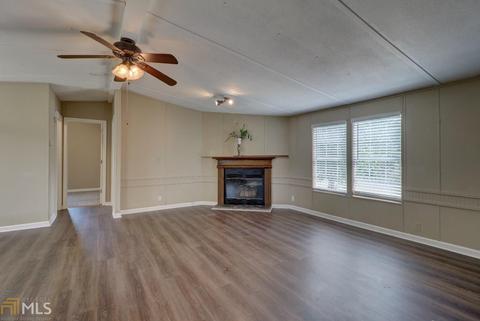 273 Aldora St, Barnesville, GA 30204 photo 4