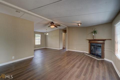 273 Aldora St, Barnesville, GA 30204 photo 3