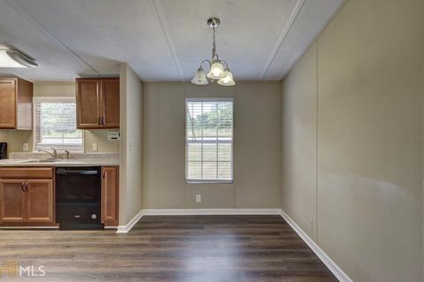 273 Aldora St, Barnesville, GA 30204 photo 11