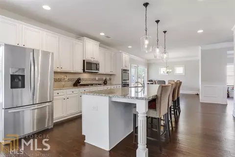 558 Loretta Way, Grayson, GA 30017 photo 3