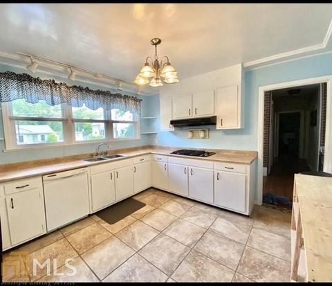 105 Mclean St, Claxton, GA 30417 photo 4
