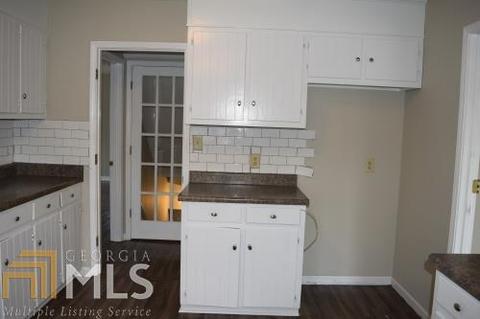 393 Crawford Cir, Toccoa, GA 30577 photo 8