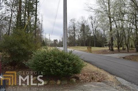 393 Crawford Cir, Toccoa, GA 30577 photo 4