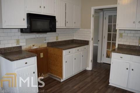 393 Crawford Cir, Toccoa, GA 30577 photo 9