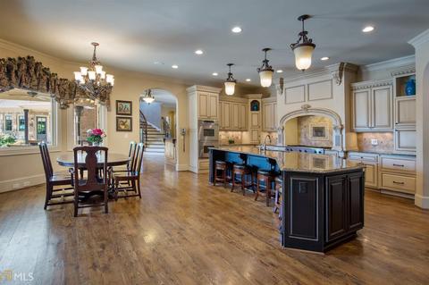 8980 Pine Tree, Gainesville, GA 30506 photo 11