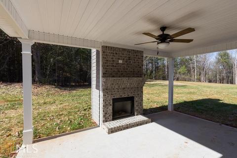 125 Brittney Ln, Covington, GA 30016 photo 4