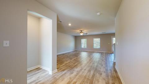 405 White Pines Dr, Jackson, GA 30233 photo 6