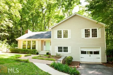 203 Cheyenne Dr, Lagrange, GA 30241 photo 1