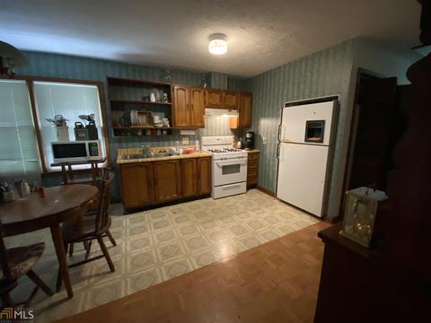 85 Betts St, Winder, GA 30680 photo 13
