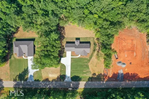 197 Five Points Rd, Milner, GA 30257 photo 4