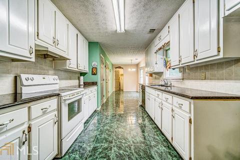 235 Laurel Way, Covington, GA 30016 photo 8