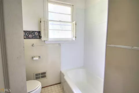 134 N Page St, Lagrange, GA 30241 photo 8