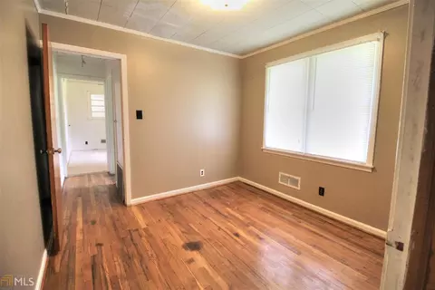 134 N Page St, Lagrange, GA 30241 photo 5