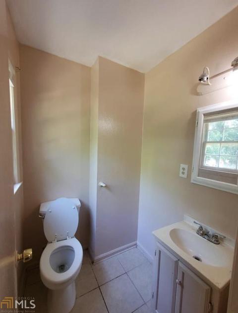 6464 Rabun Rd, Morrow, GA 30260 photo 11