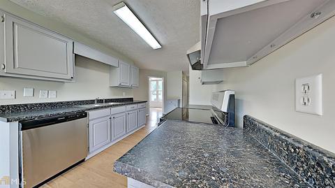 1440 Millstone Ct, Bethlehem, GA 30620 photo 8