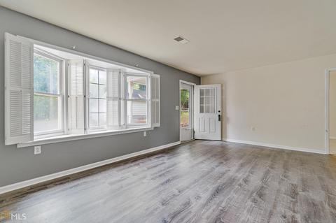 27 Woodlawn Ave, Hampton, GA 30228 photo 6