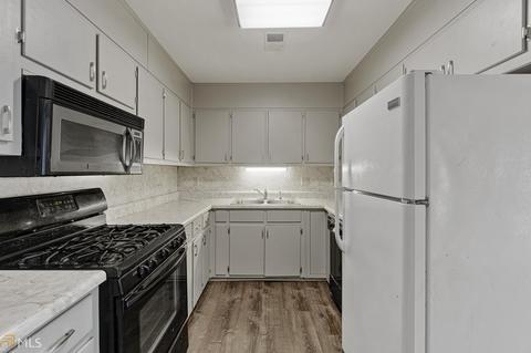 27 Woodlawn Ave, Hampton, GA 30228 photo 8