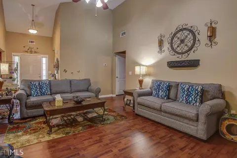 100 Lamar Ln, Covington, GA 30016 photo 9