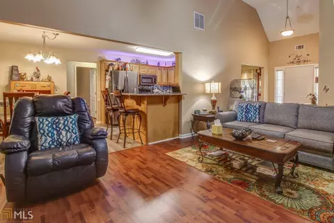 100 Lamar Ln, Covington, GA 30016 photo 8