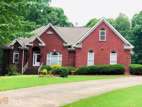 156 Hayes Cir, Rex, GA 30273 photo 1