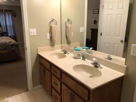 726 Euel Dr, Mcdonough, GA 30252 photo 4